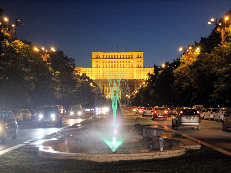 Der Parlamentspalast in der Hauptstadt von Rumänien, in Bukarest