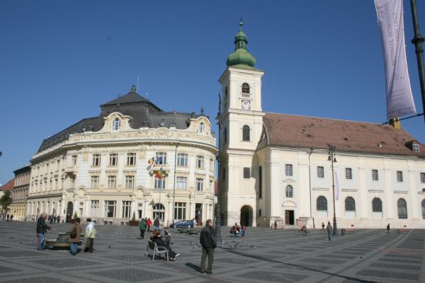 Urlaub in Rumänien: Der Marktplatz von Sibiu 